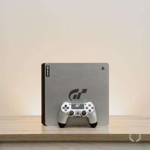 PlayStation PS4 Slim 1TB GT Edition (Limited Edition) was sold for R4